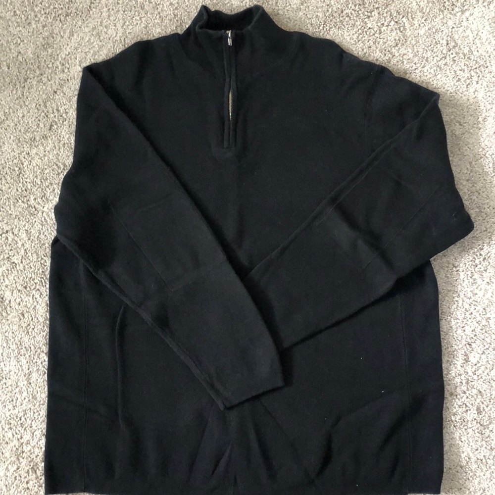 Cherokee Black Pullover